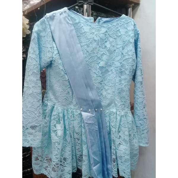 Kebaya anak model selendang