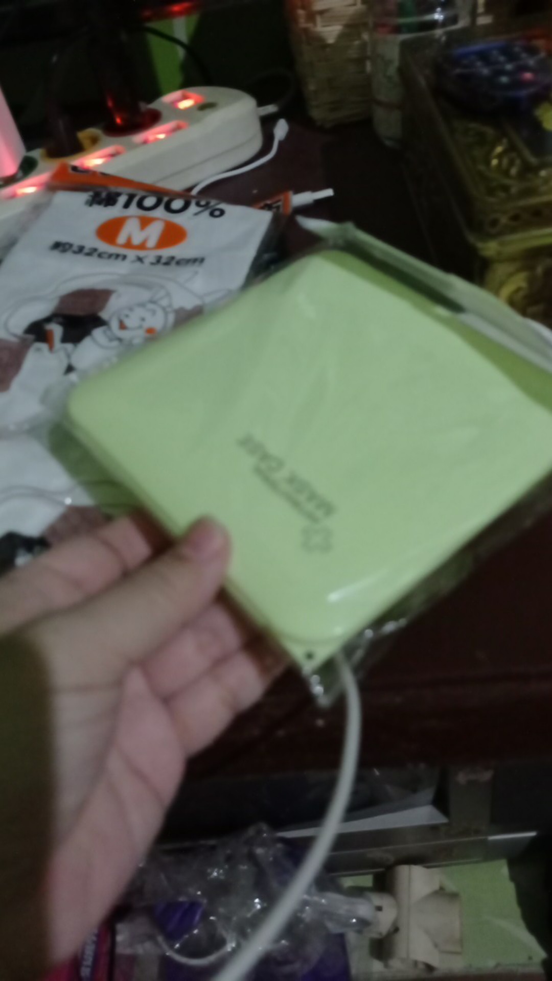 Mask Temporary Storage Bag Antibacterial Portable Mask Storage Box Plastic Storage (not Included Mask)