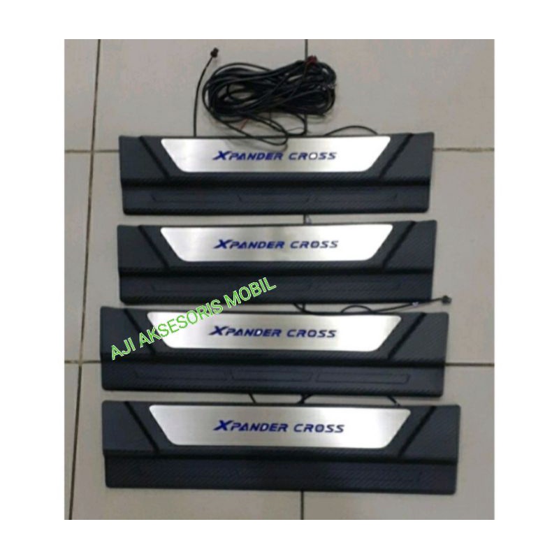 SILPLATE SAMPING XPANDER CROSS LAMPU LED LIST PINTU XPANDER