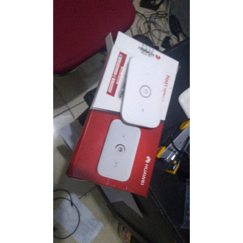 berjualan modem Huawei asli e5573 bekas 90%