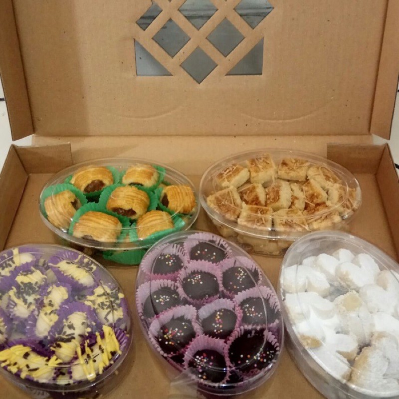 

paket kue kering krisma food paket A dan B