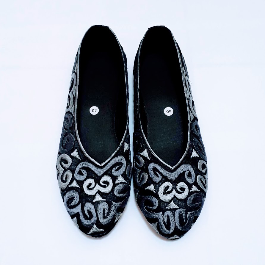 etnik fashion sepatu wanita slip on flat bordir kumis abu