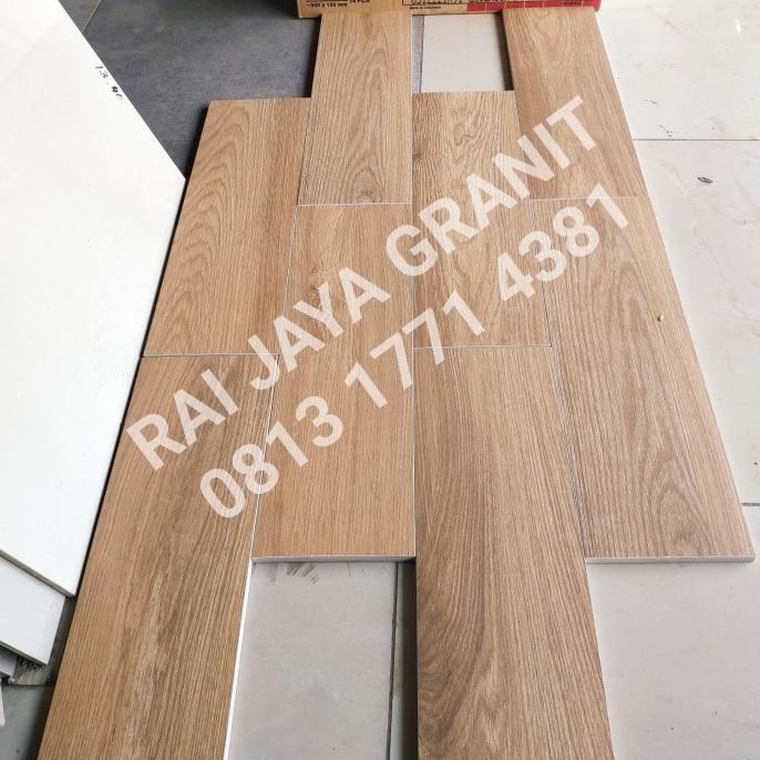 GRANIT Granit Motif Kayu dQuercia Pine 15x50 by Roman KW Economy