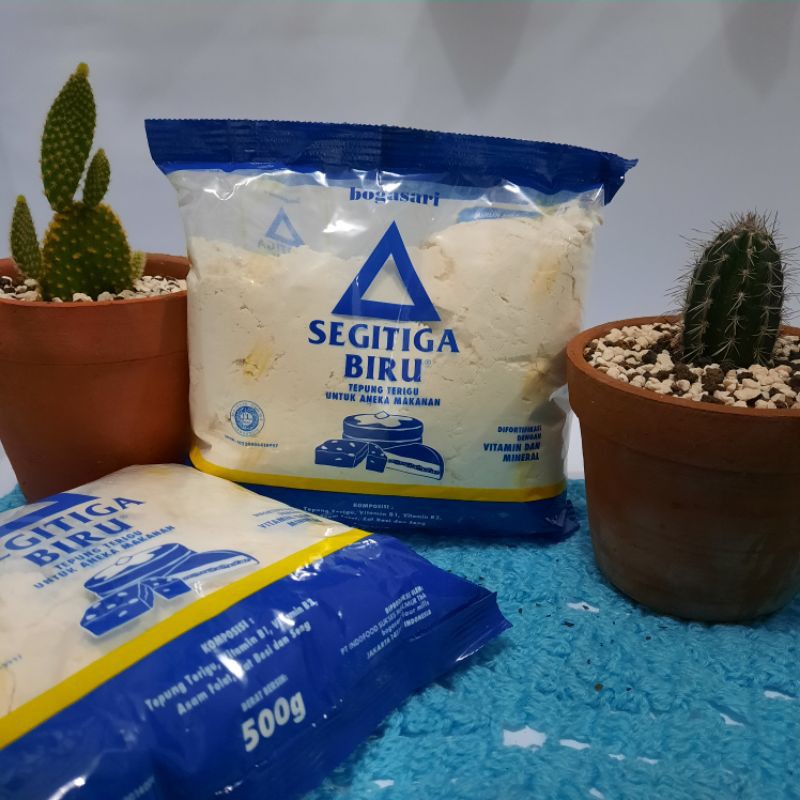 

Tepung Terigu Segitiga Biru 500 gr