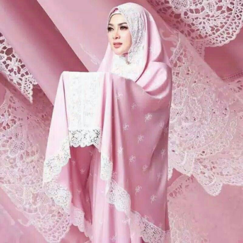 MUKENA SYR PRADA SYAHRINI BAHAN VELVET KOMBI RENDA BORDIR PLUS TAS CANTIK