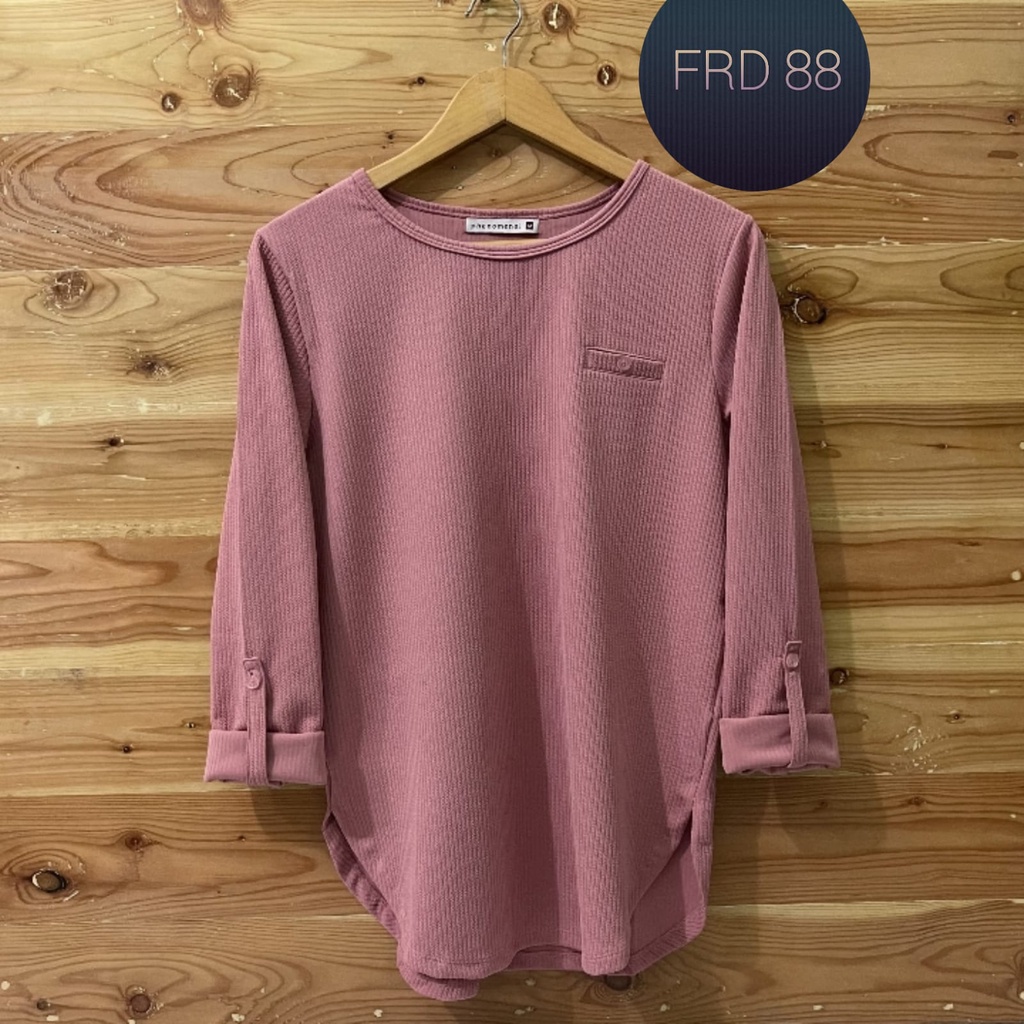 KAOS/ATASAN FH3NOMENAL BRANDED LENGAN PANJANG TERBARU/BAJU SIMPEL ELEGAN MODIS WANITA LENGANG PANJANG TERBARU DI TAHUN INI/BAJU LENGAN PANJANG WANITA HIJAB/KAOS LEGAN PANJANG WANITA BER HIJAB TREND MASA KINI