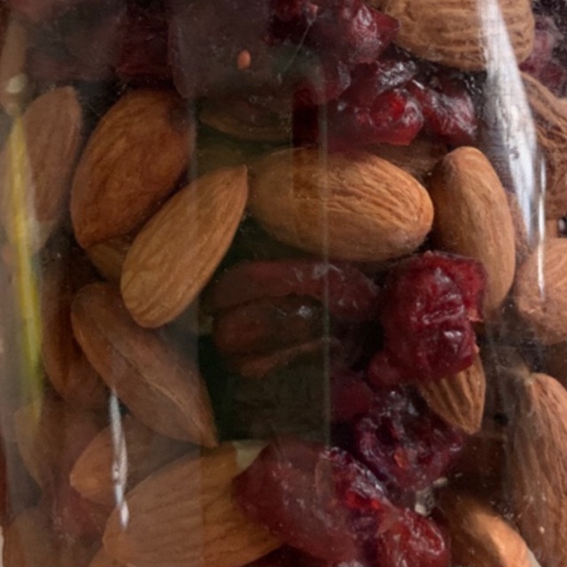 

Roasted Almond with cranberry 1kg