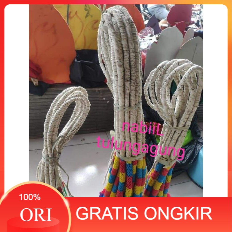 cambuk bahan njalin
awet
bisa bunyi keras cambuk rotan njalin