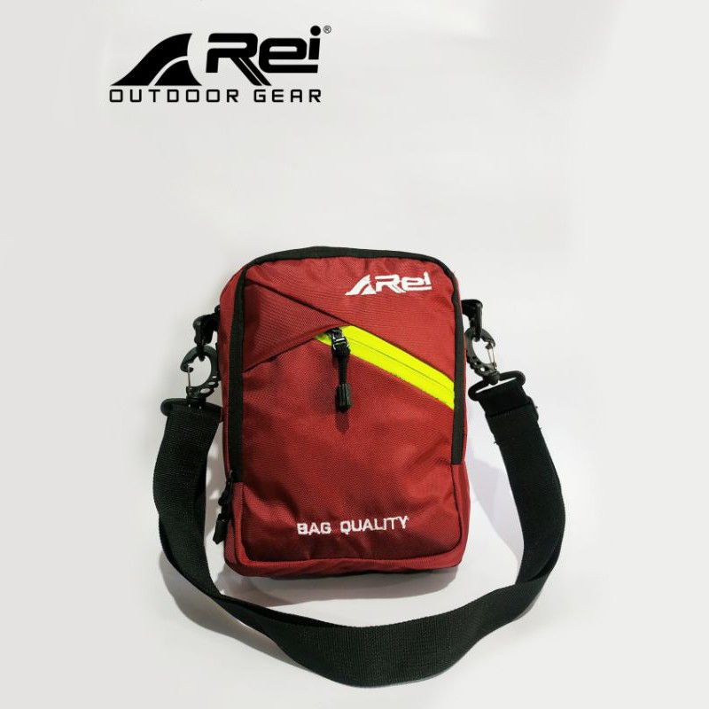 Tas selempang pria wanita bag quality/Tas kotak pria wanita ter Hitz