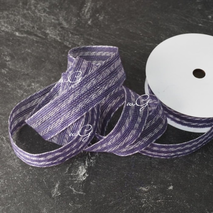 

Pita Goni - Ungu Garis Putih; Lebar 2.5 cm; Panjang 20 yard