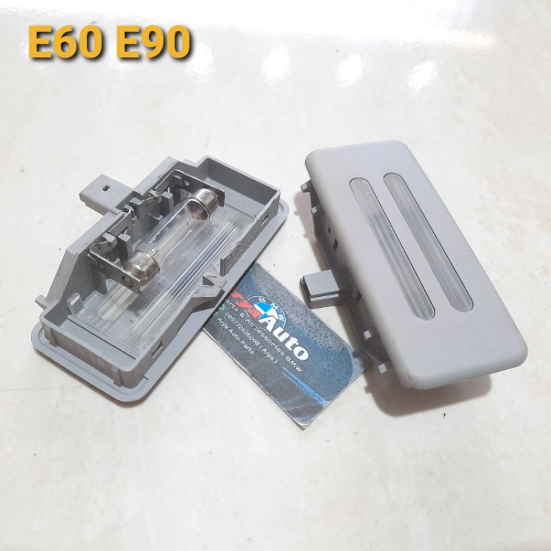 sepasang lampu plafon sunvisor BMW E60 E90.