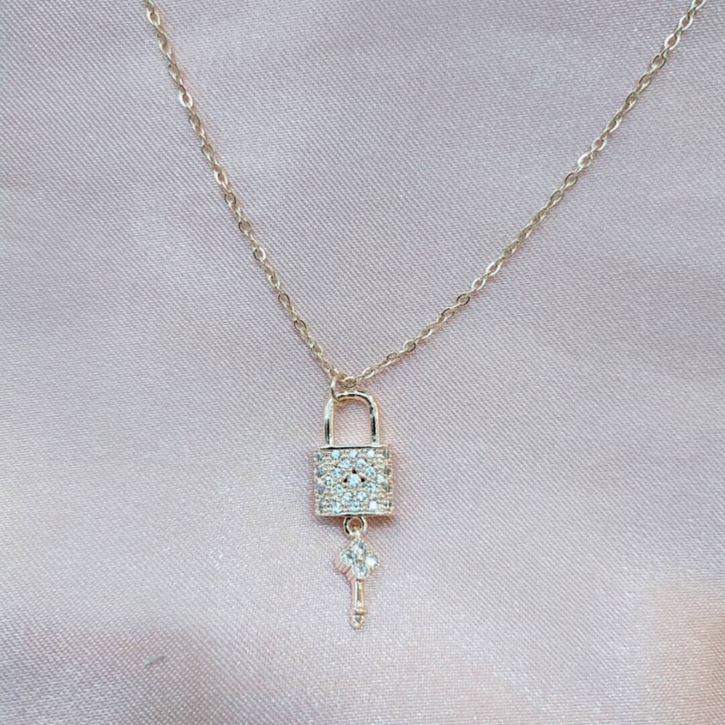 Kalung Wanita Motif Gembok Kalung Fashion Korea Impor Ori Titanium Anti Karat KT006