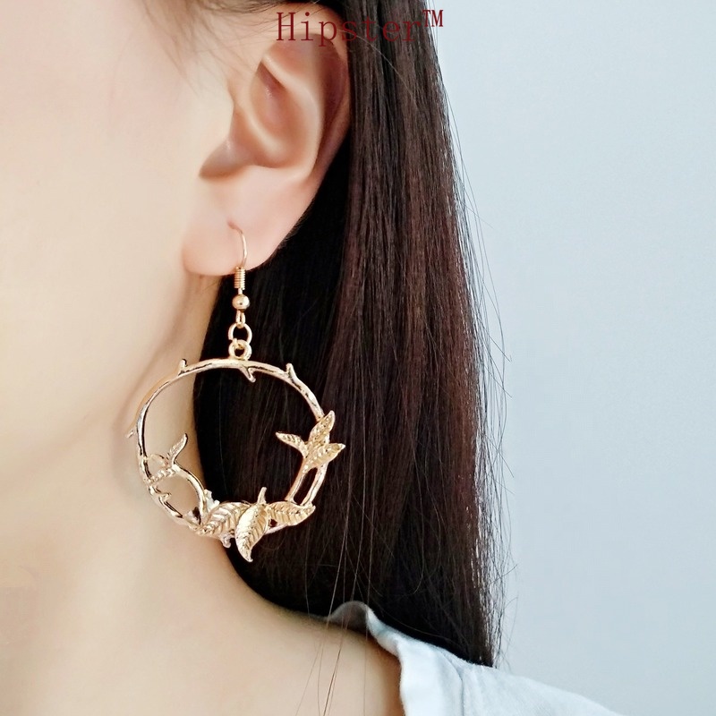 Personalized Cold Style Simple Temperament Leaf Openwork Circle Earrings