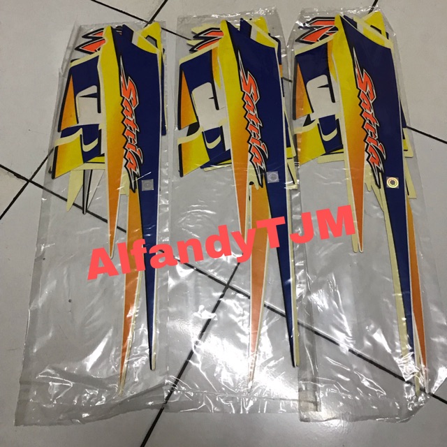 Striping Satria Hiu 2Tak Biru Putih sticker list body