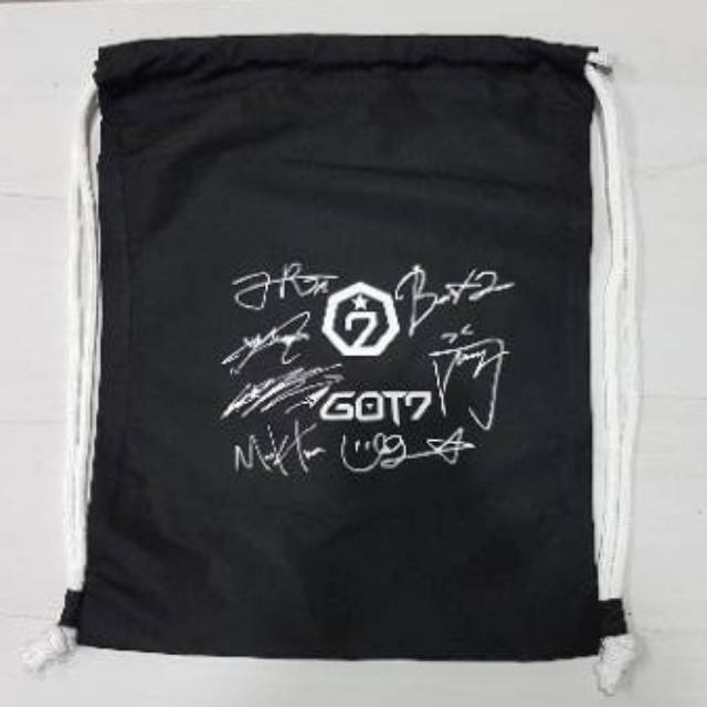 Tas serut got7 signature string bag kpop