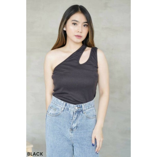 Denisa One Shoulder Knit Top Baju Atasan Rajut Wanita Sexy Outfit Pantai