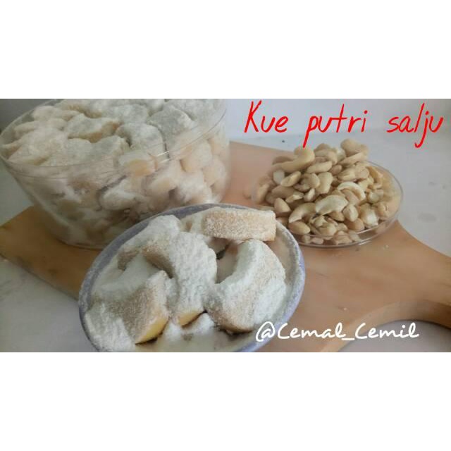 

Kue putri salju kacang mede spesial Ori dan Paling Laris