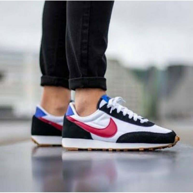 Nike Daybreak Black Noble Red White 