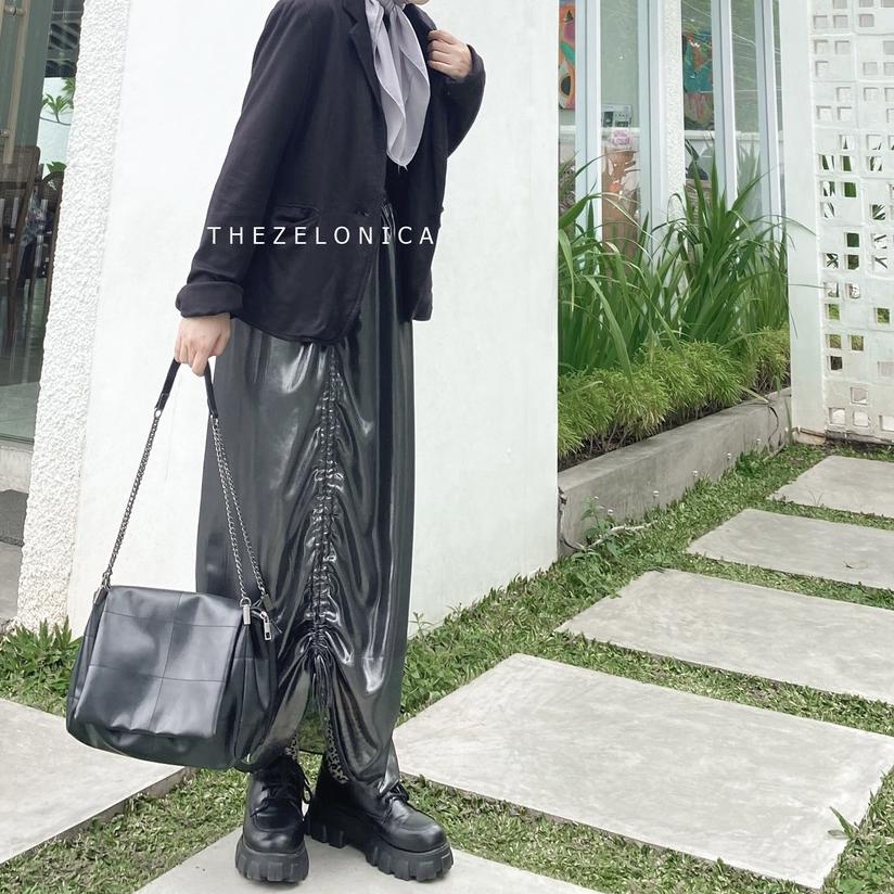 ☇ Callia Skirt String Rok Kulit serut Thezelonica ✪