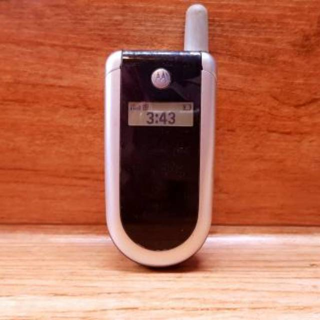 HP Handphone Motorola V180 Jadul IMEI Tembus Siap Pakai