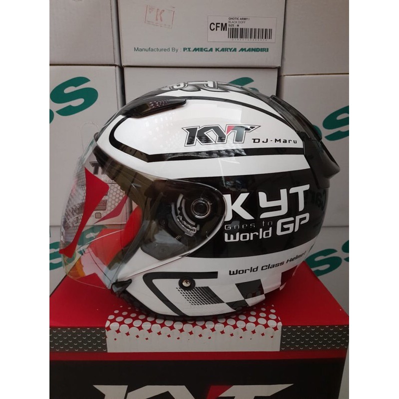 

KYT DJ MARU SERI 11 WHITE GUN METAL