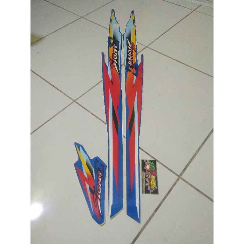 Striping lis sticker standar yamaha sigma biru