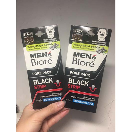 [Man] Masker Komedo Biore Black Dengan Bamboo Charcoal Pore Pack ISI 4 LEMBAR