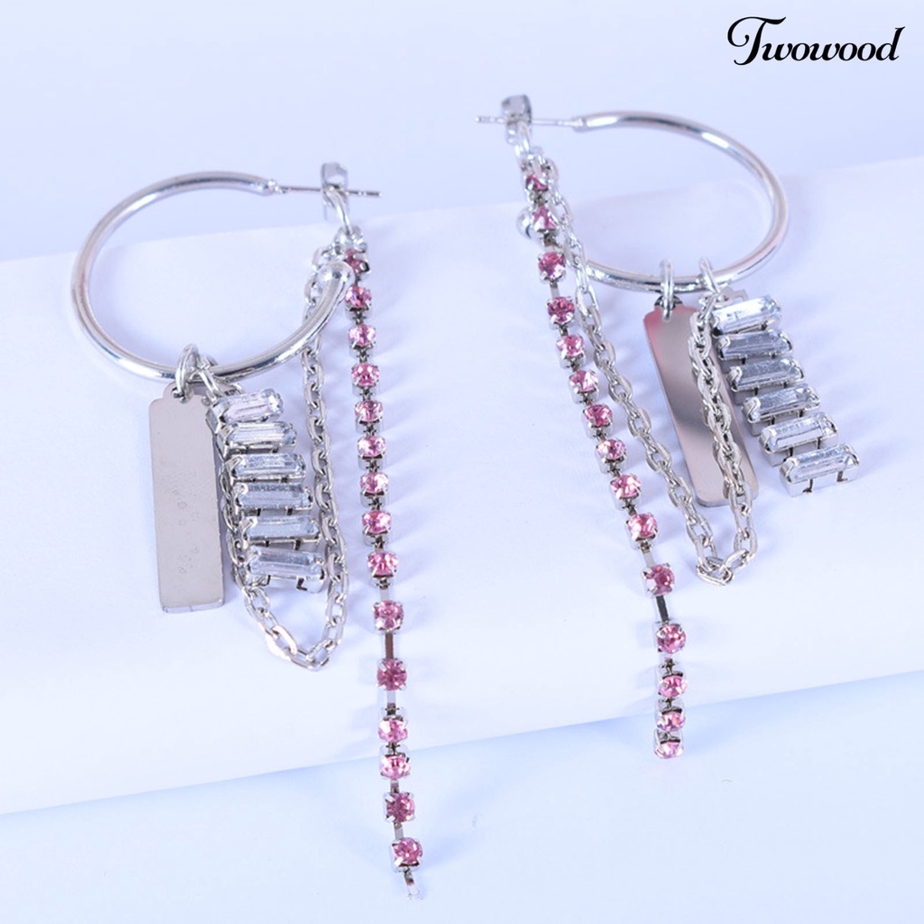 1 Pasang Anting Rantai Rumbai Bentuk C Aksen Berlian Imitasi Warna Pink Untuk Wanita