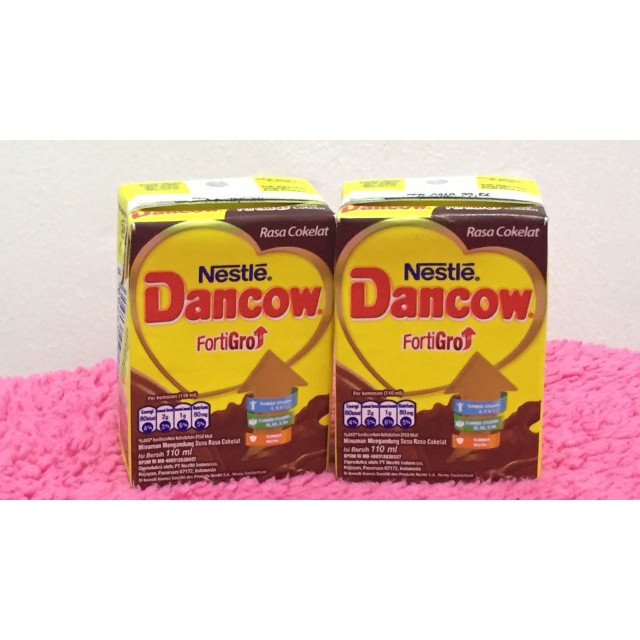 Dancow Uht Coklat - Strawberry 110ml ( Khusus Gojek Surabaya) / Toko Makmur Online