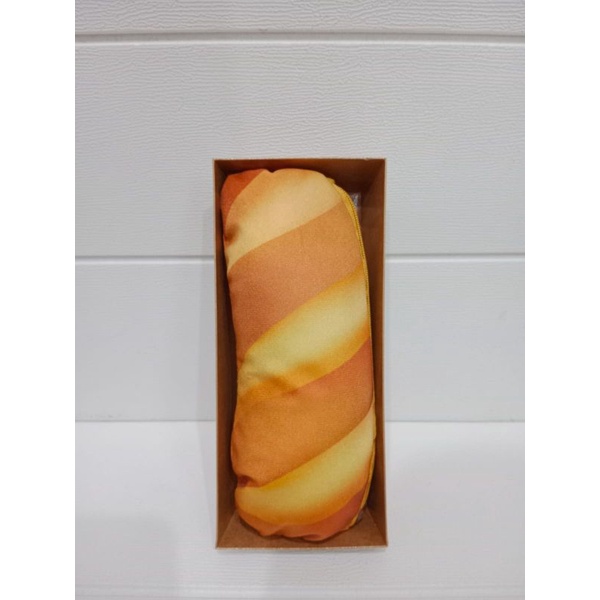 TEMPAT PENSIL MODEL ROTI PLUS RETSLETING