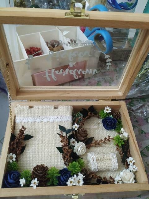 Tempat Perhiasan Cincin Mahar Kotak Perhiasan 3 Ruang