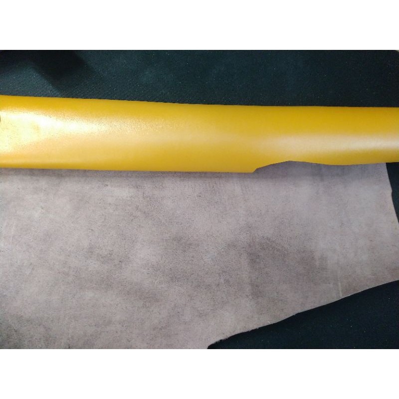 

kulit sapi lembaran warna kuning tua