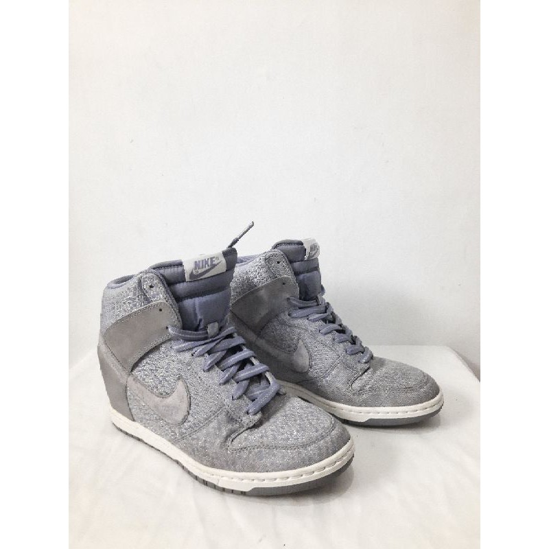 Nike Dunk Sky High TXT second