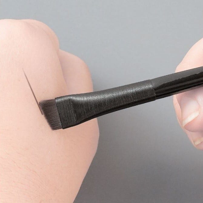 A101 A102 KUAS RIAS / BRUSH MAKE UP SINGLE EYEBROW EYELINER