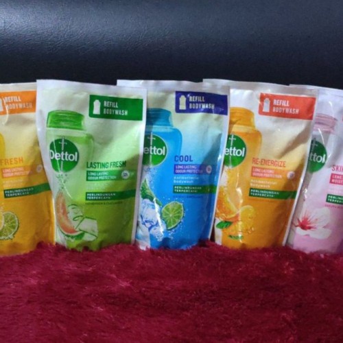 Dettol sabun mandi cair 410 ml+dettol handsanitizer 200 ml banded