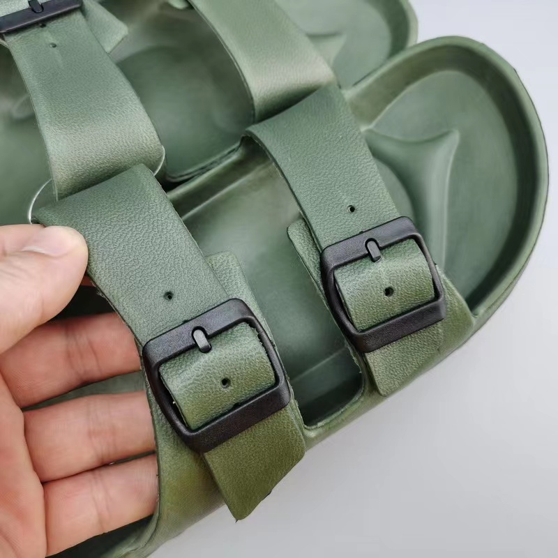 Sandal Pria Slipon Sendal Pria Sandal Red Sandal Cowok sandal musim panas baru pria sepatu rumah sepatu slip slip slip pasangan