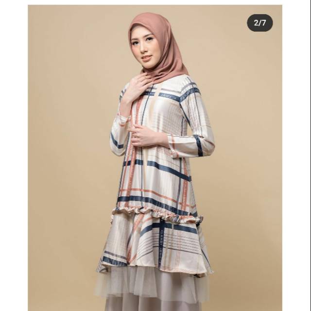Akasha tunik wearing klamby