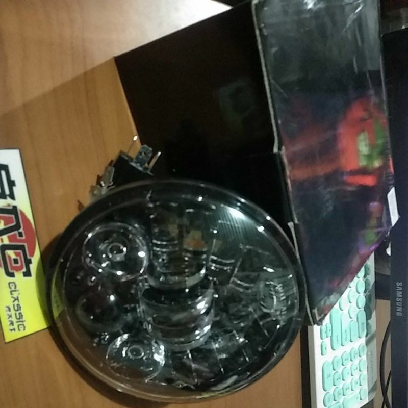 

Lampu daykemer dus hitam