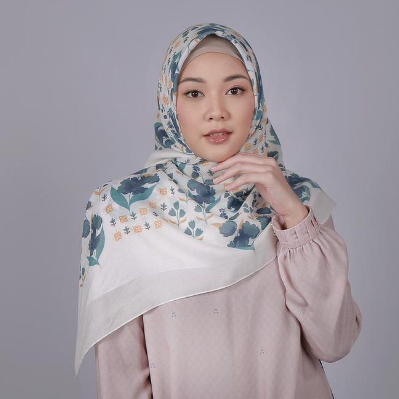 Zoya Scarf Salvina | New Juni 2021