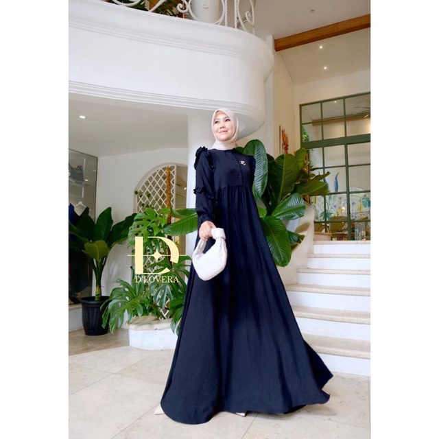 LYLA DRESS By delovera