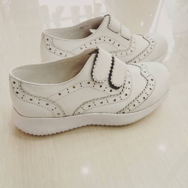 Rosalia / Sepatu Wanita / Sepatu Casual / Sepatu Kulit