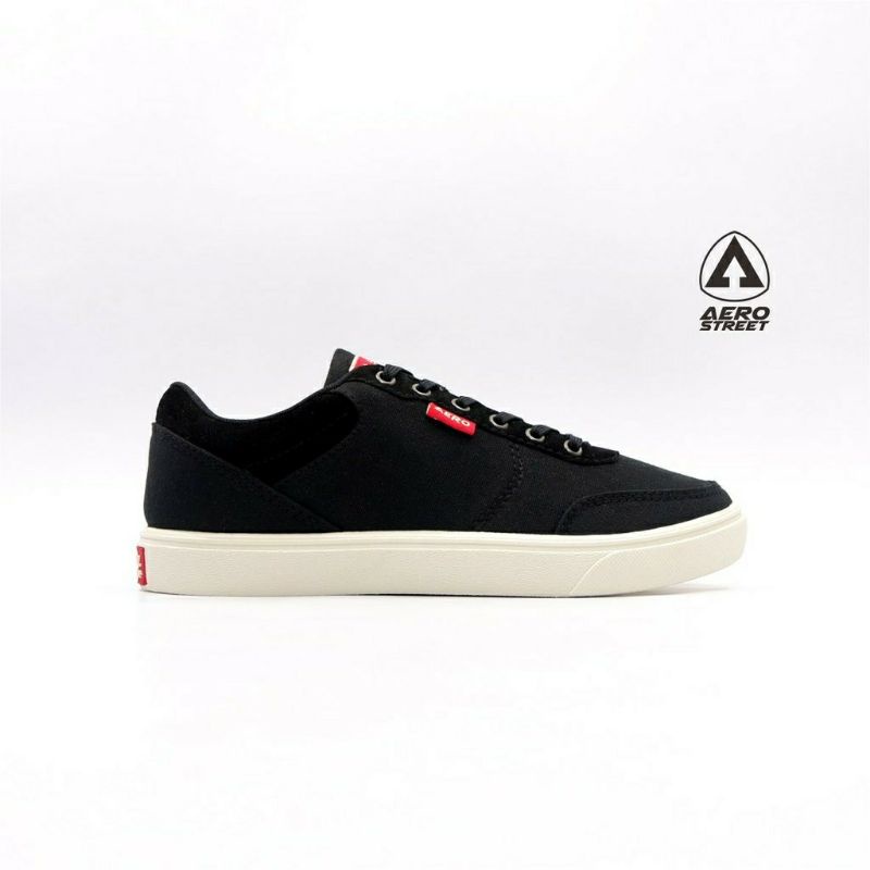 sepatu skaters Aerostreet Brave hitam