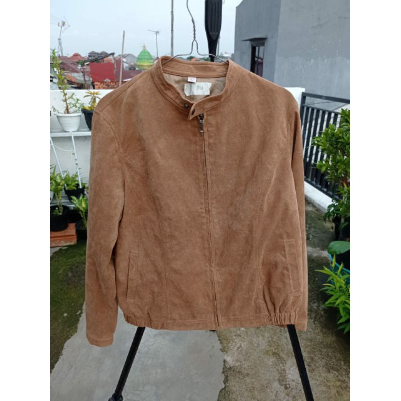 Jaket Suede Uniqlo Ld 100