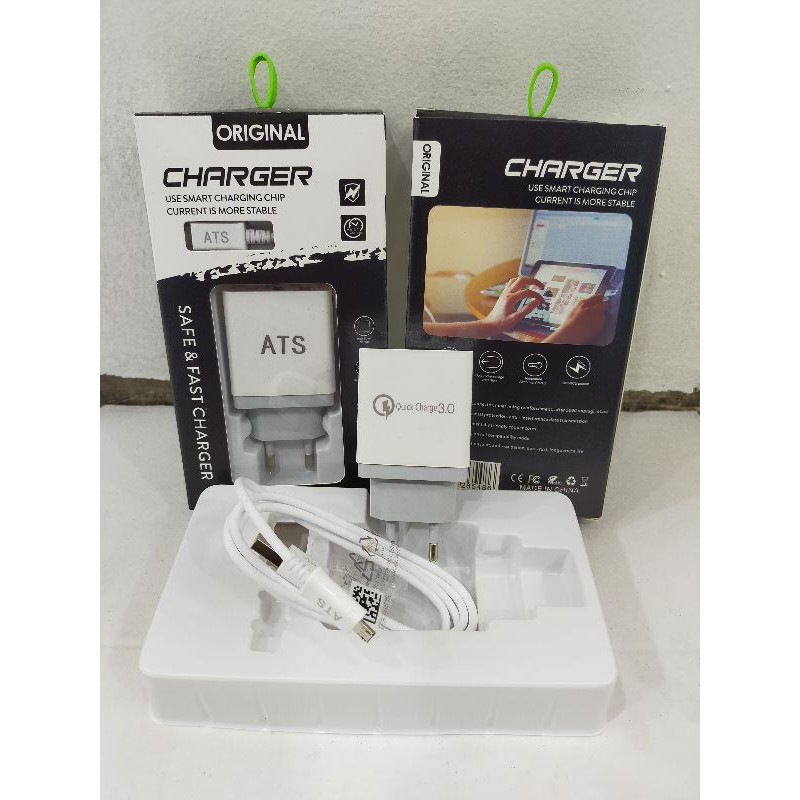 Cas Charger 3 USB Fast charging aTS model D22