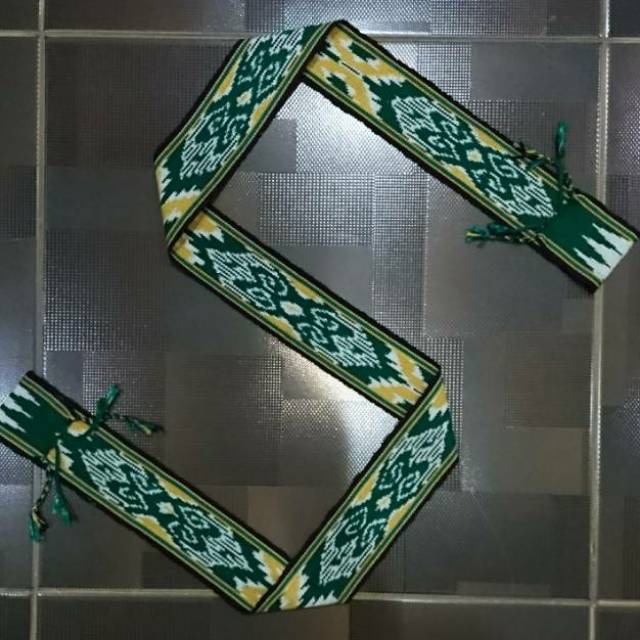 Tenun ikat kepala etnik motif dayak GreenMTD02