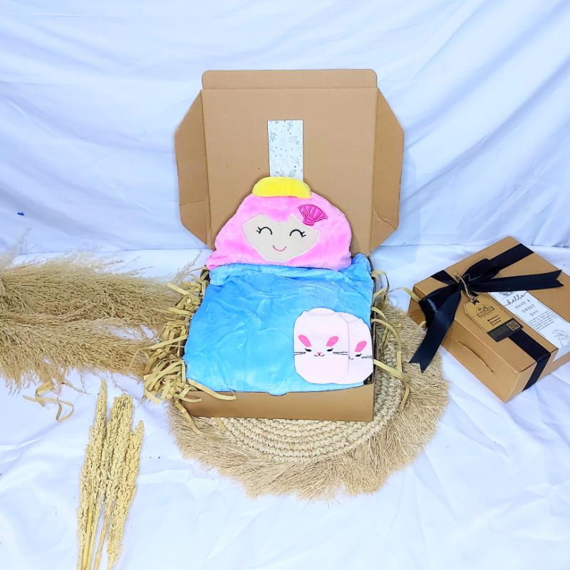 KADO HAMPERS BAYI | HAMPERS SELIMUT BAYI | HAMPERS BABY NEWBORN | SELIMUT DOUBLE FLEECE | SELIMUT TOPI 3D IMPORT | HAT BLANKET 3D | SELIMUT TOPI TEBAL | KADO BAYI SELIMUT-cute mermaid pinkhat