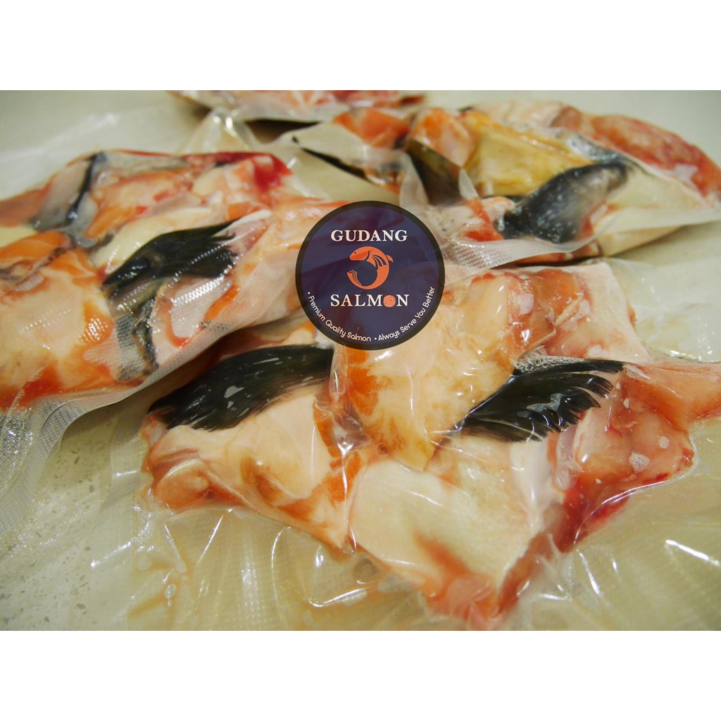 

Sirip Ikan Salmon Trout Fresh / Salmon Fin @500 Gr