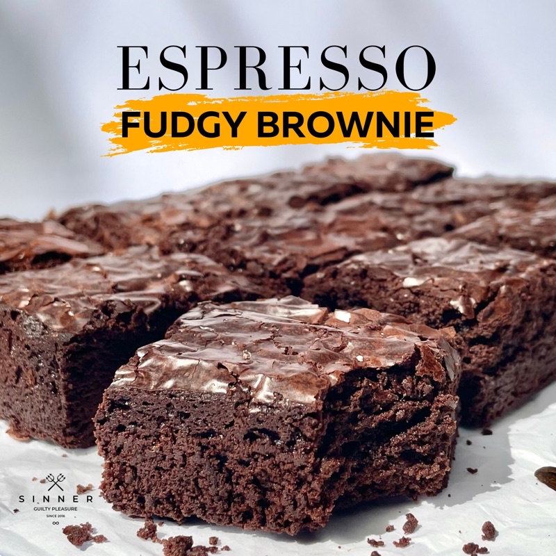 

ESPRESSO FUDGY BROWNIES / BROWNIES PREMIUM 22x10 cm (rasa kopi)