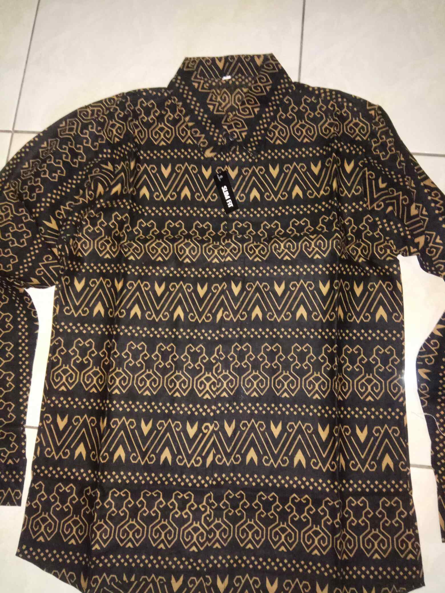 Kemeja Batik Slimfyt Khas Butik Pria Lengan Panjang