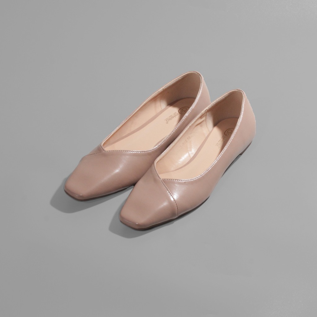 

Donatello C19R6B15 Flatshoes Wanita